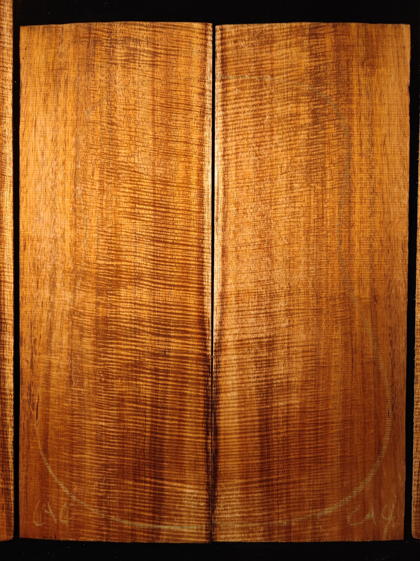5A Grade Curly Hawaiian Koa guitar backs&sides set