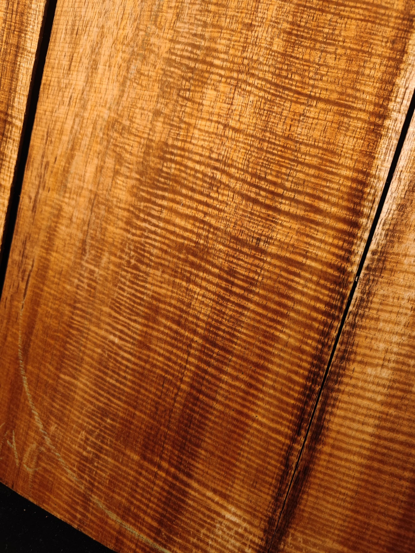 5A Grade Curly Hawaiian Koa guitar backs&sides set
