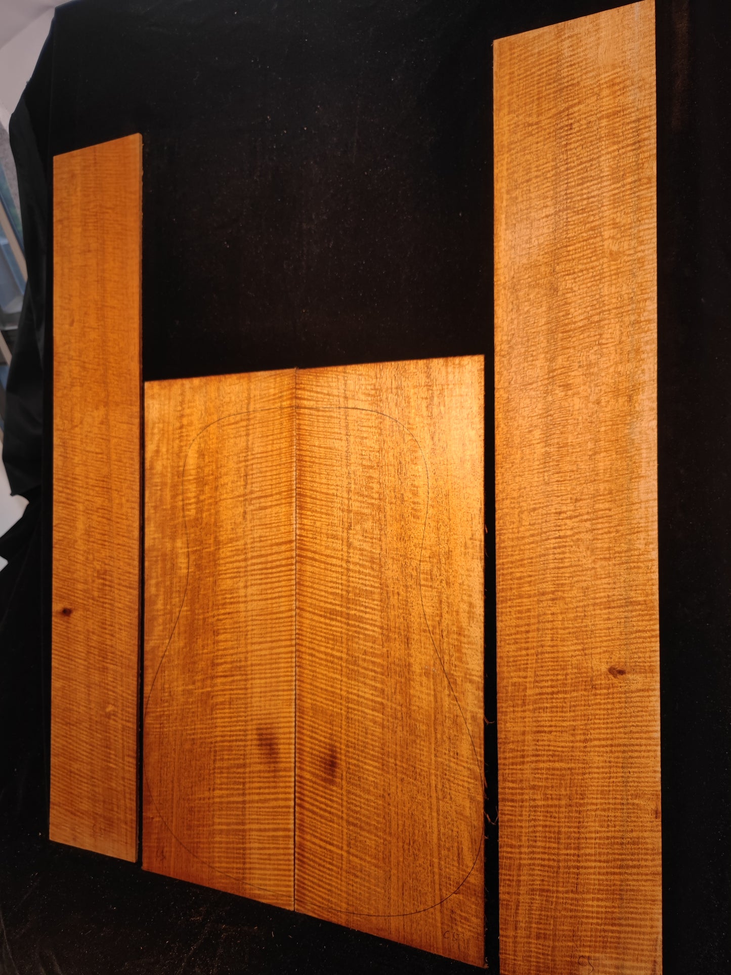 Curly honduran mahogany guitar backs&sides set