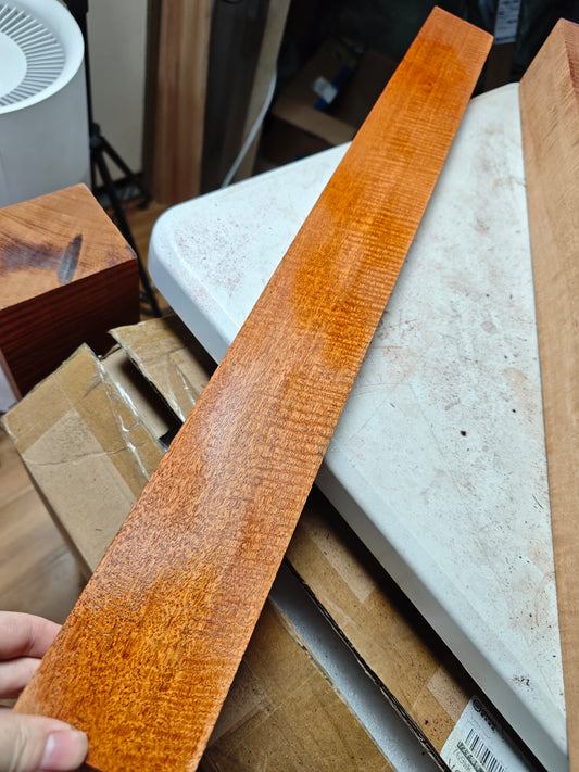 curly honduran mahogany guitar neck blank