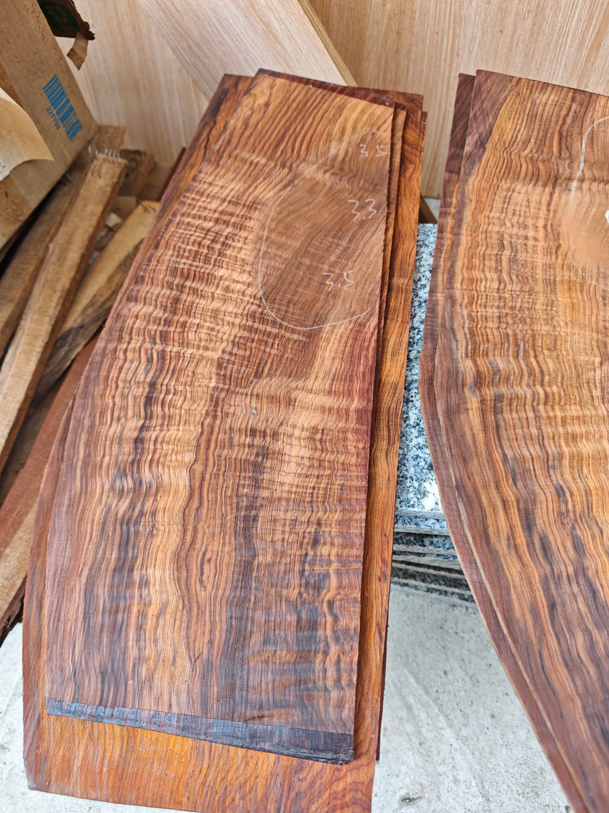M05 curly Quartersawn cocobolo back&sides guitar set