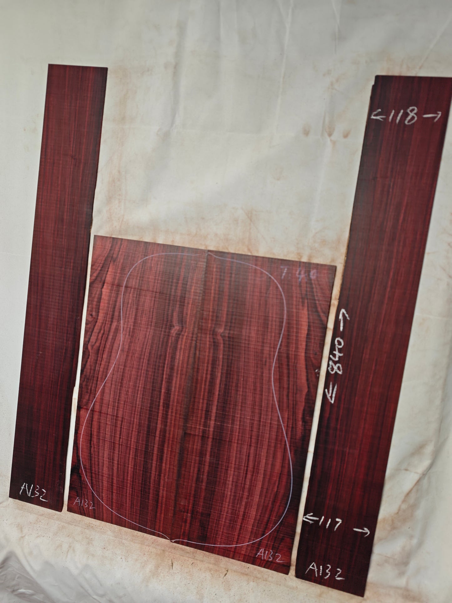 MA Quartersawn Bois de Rose madagascar rosewood back&sides guitar set A132