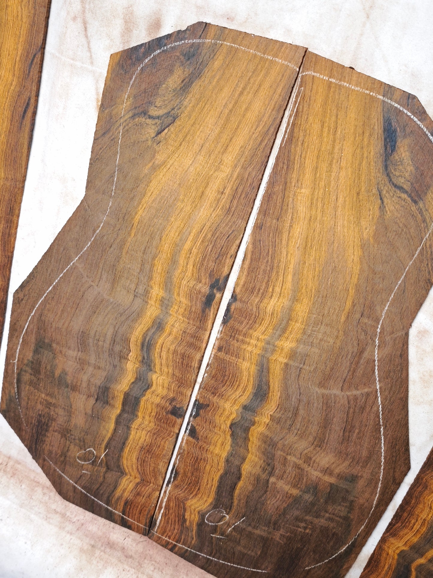 #01 MA curly Brazilian rosewood guitar backs&sides set with CITES