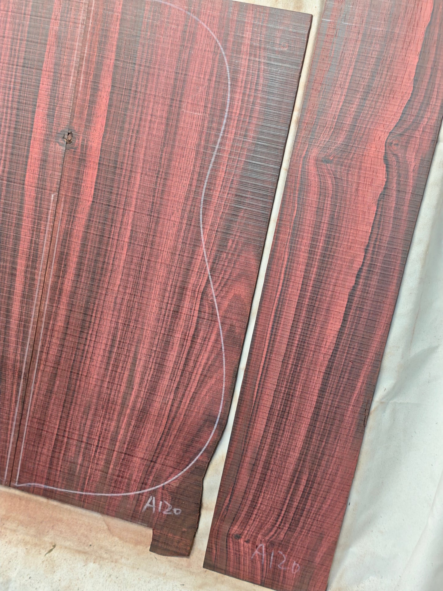 MA Quartersawn Bois de Rose madagascar rosewood back&sides guitar set A120