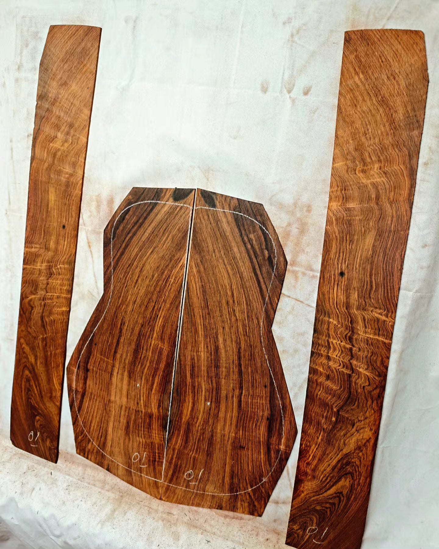 #01 MA Quartersawn Brazilian rosewood guitar backs&sides set with CITES