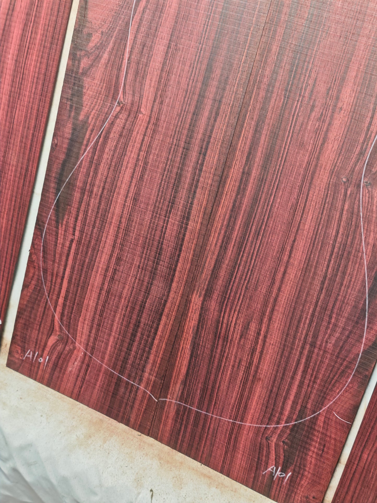 MA Quartersawn Bois de Rose madagascar rosewood back&sides guitar set A101
