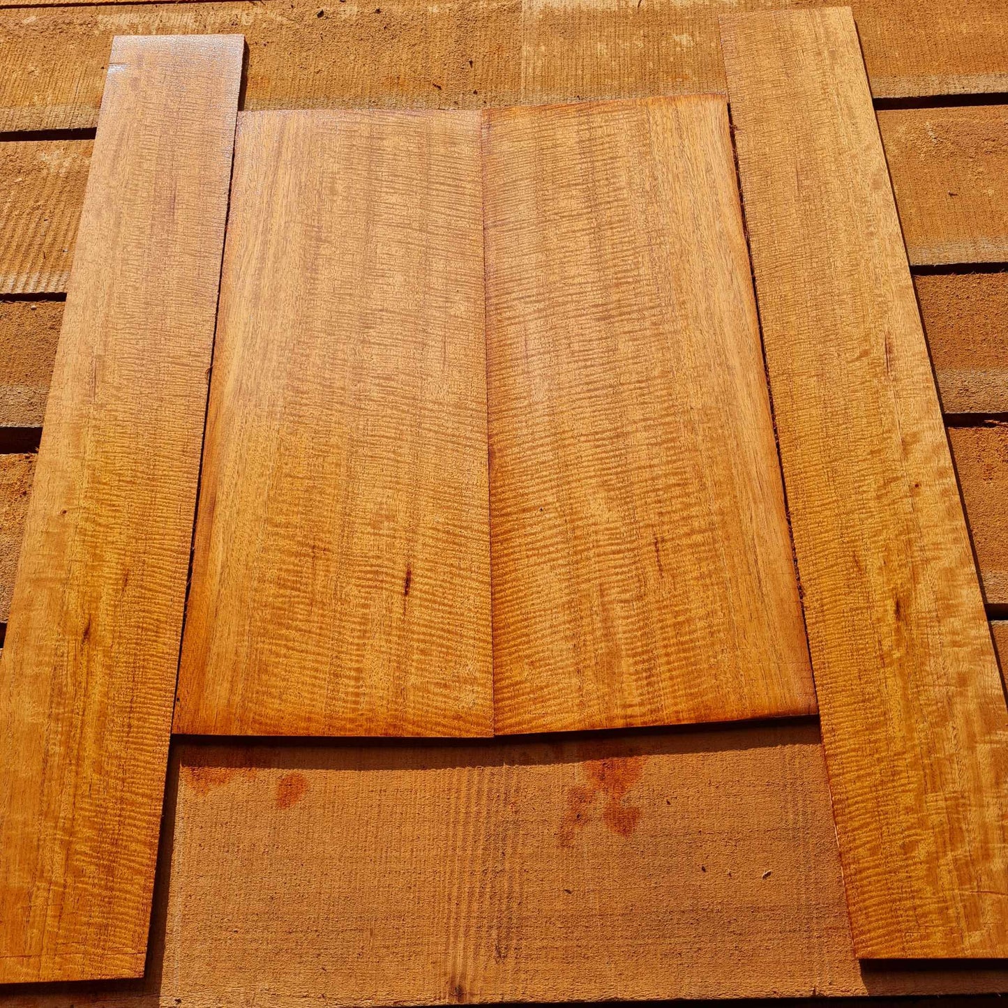 Master Grade Curly honduran mahogany guitar backs&sides set