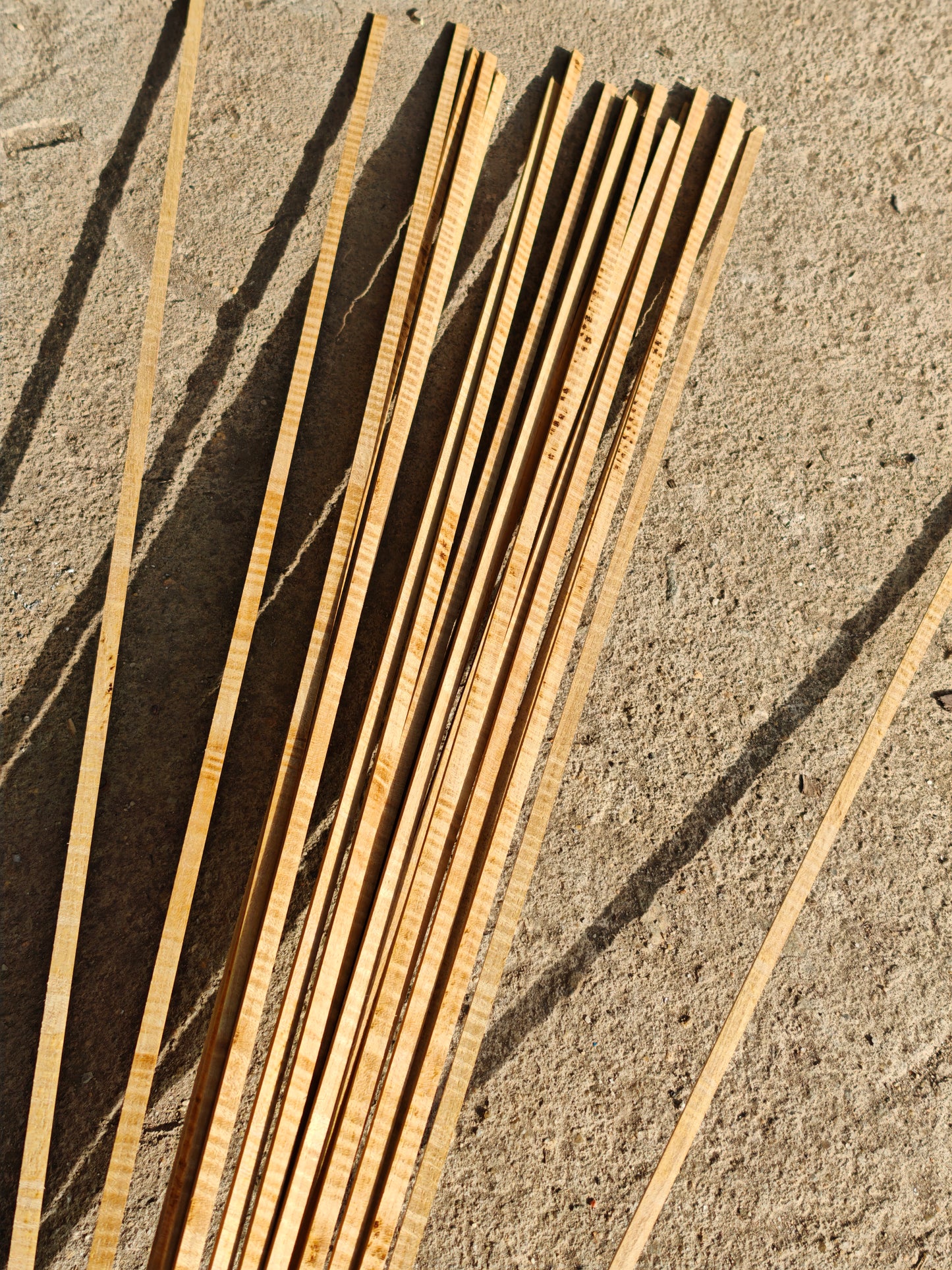 20x Curly teak wood guitar binding