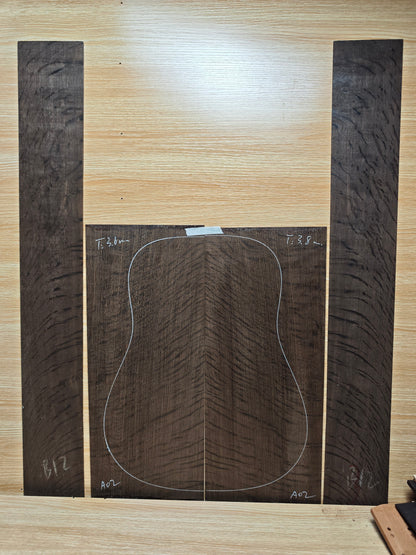 A02 Ancient Bog oak guitar back and side set