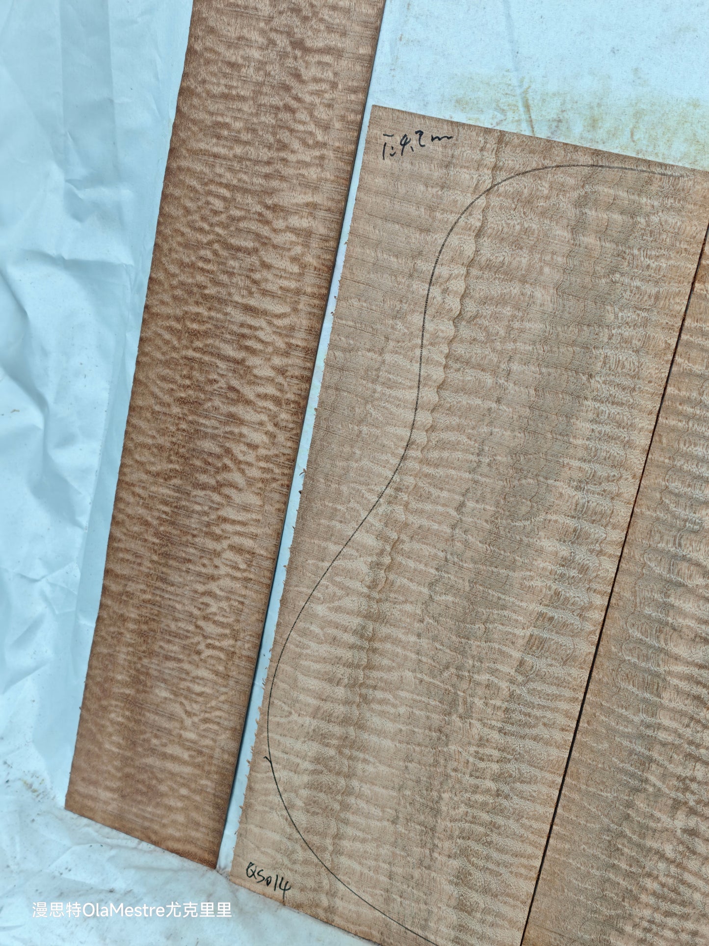 #013 Quilted sapele acoustic guitar back &sides set