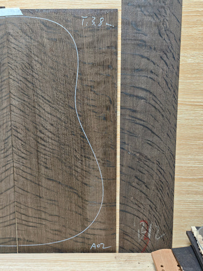 A02 Ancient Bog oak guitar back and side set