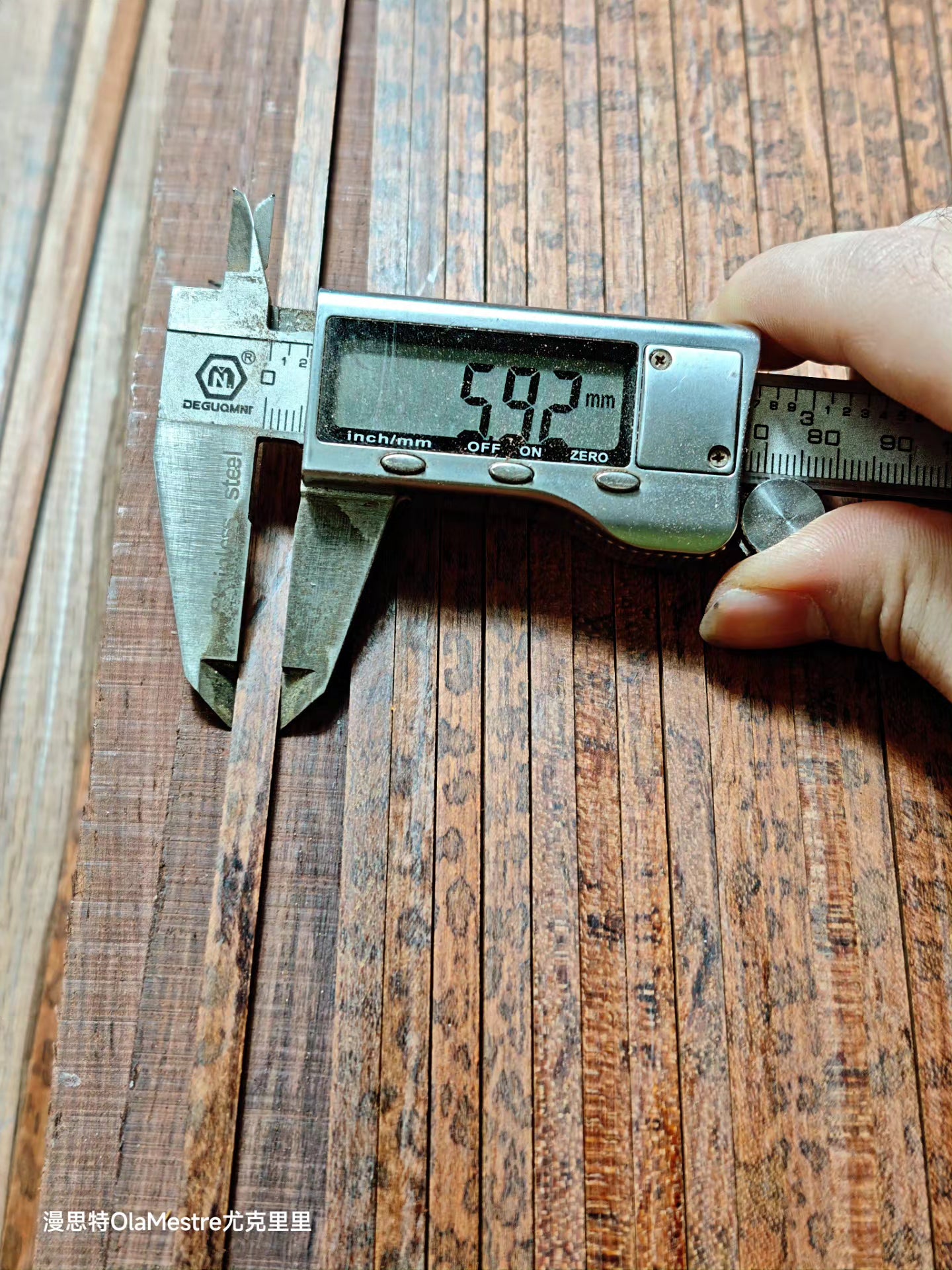 snakewood guitar binding