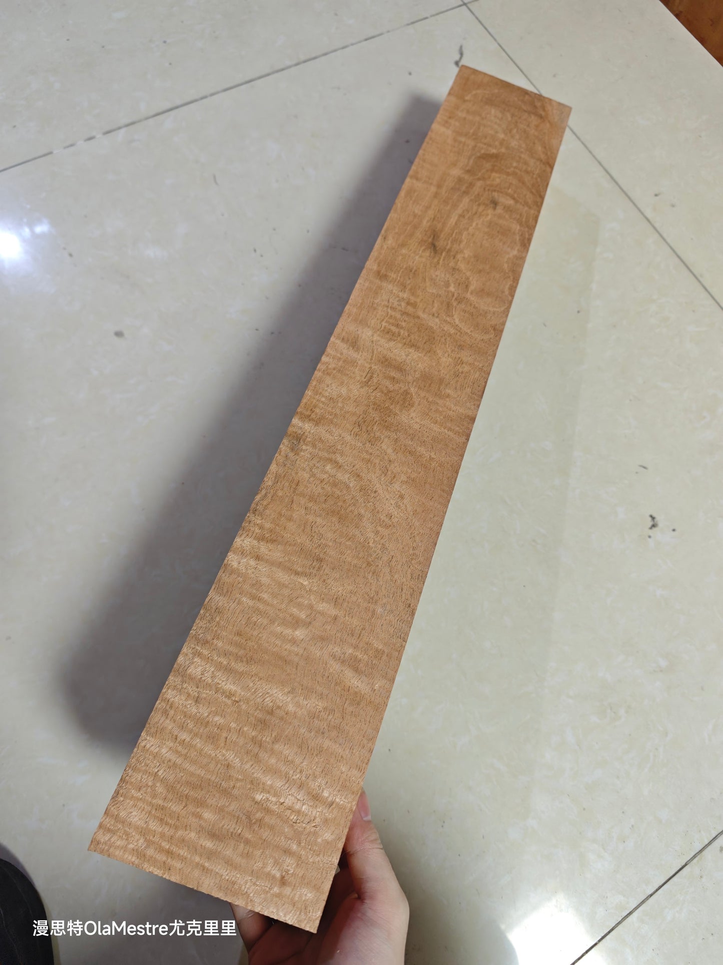 Curly  honduran mahogany one piece neck