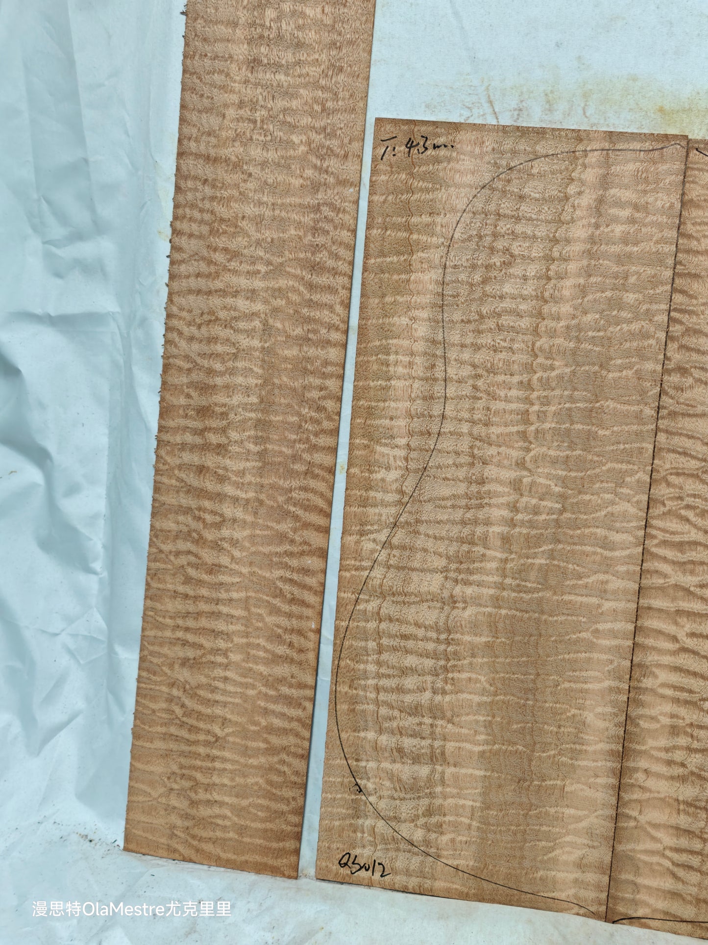 #012 Quilted sapele acoustic guitar back &sides set