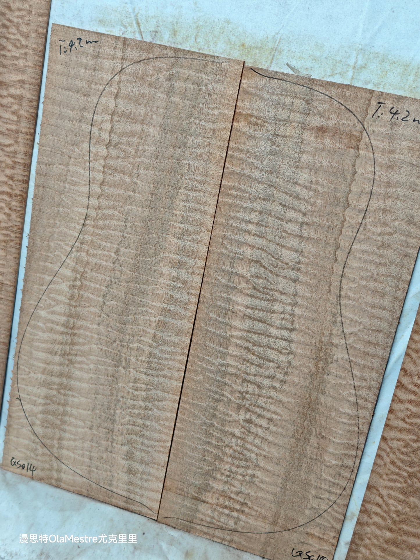 #013 Quilted sapele acoustic guitar back &sides set