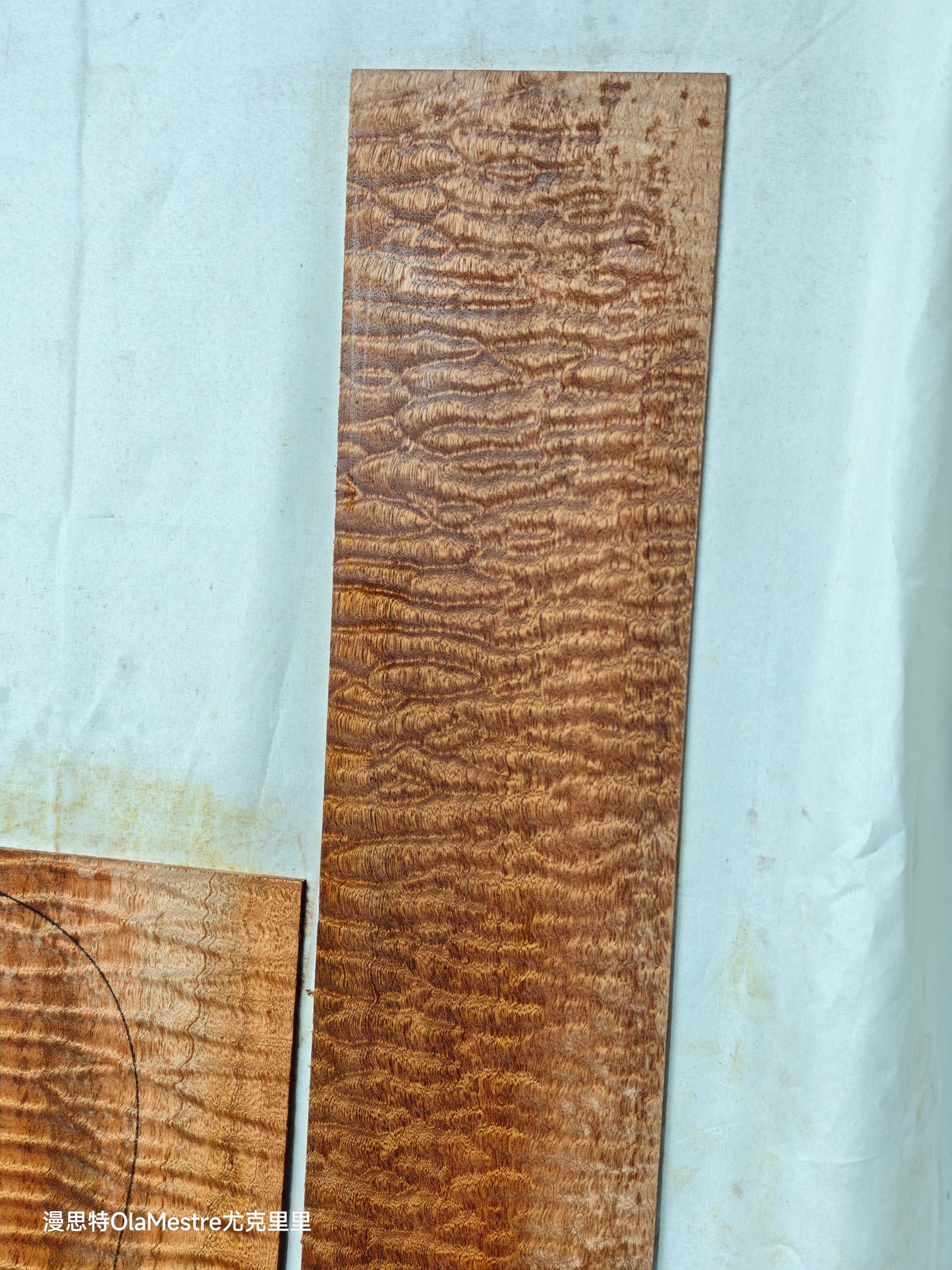 #011 Quilted sapele acoustic guitar back &sides set