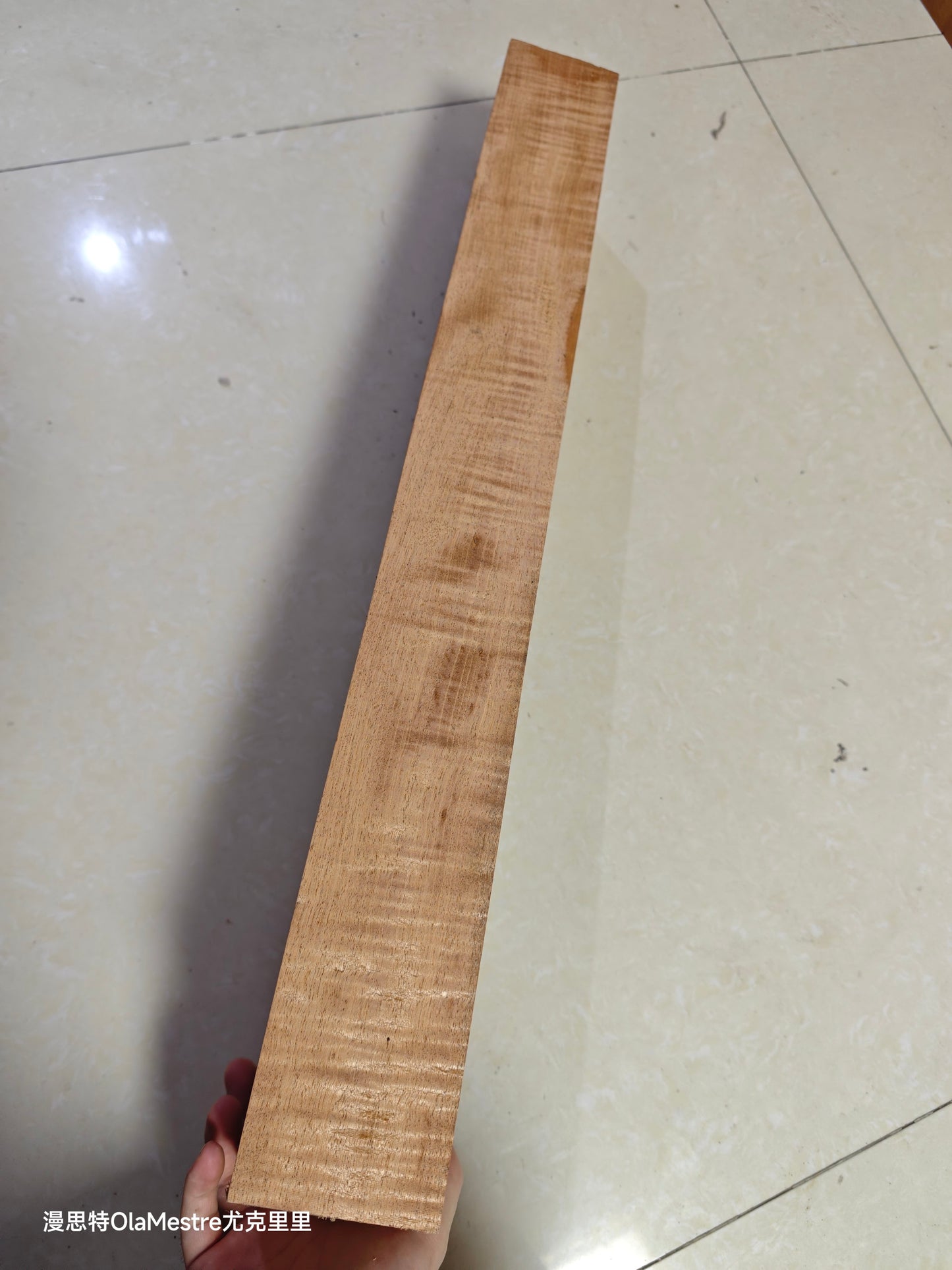 Curly  honduran mahogany one piece neck