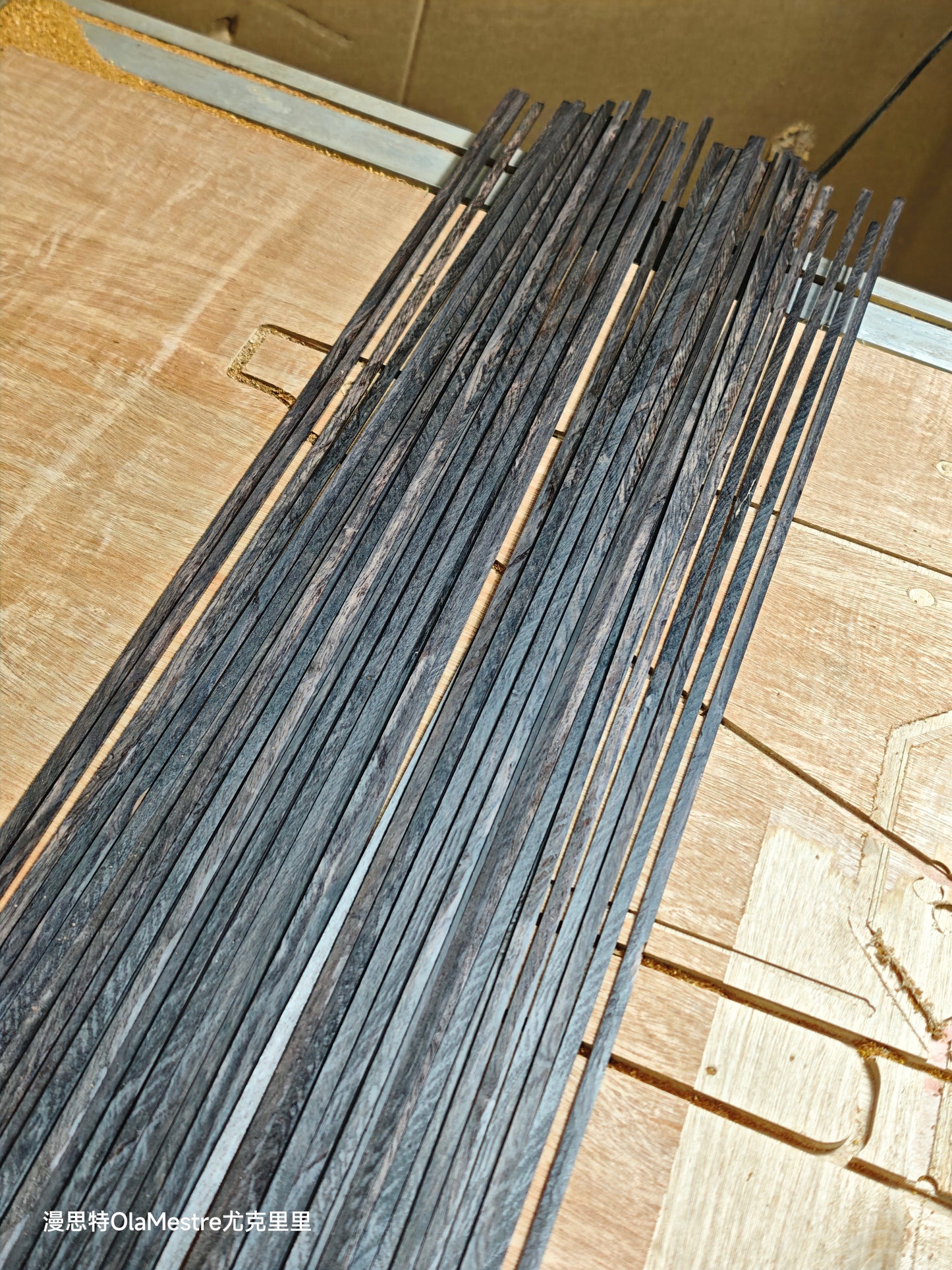 African Blackwood guitar binding