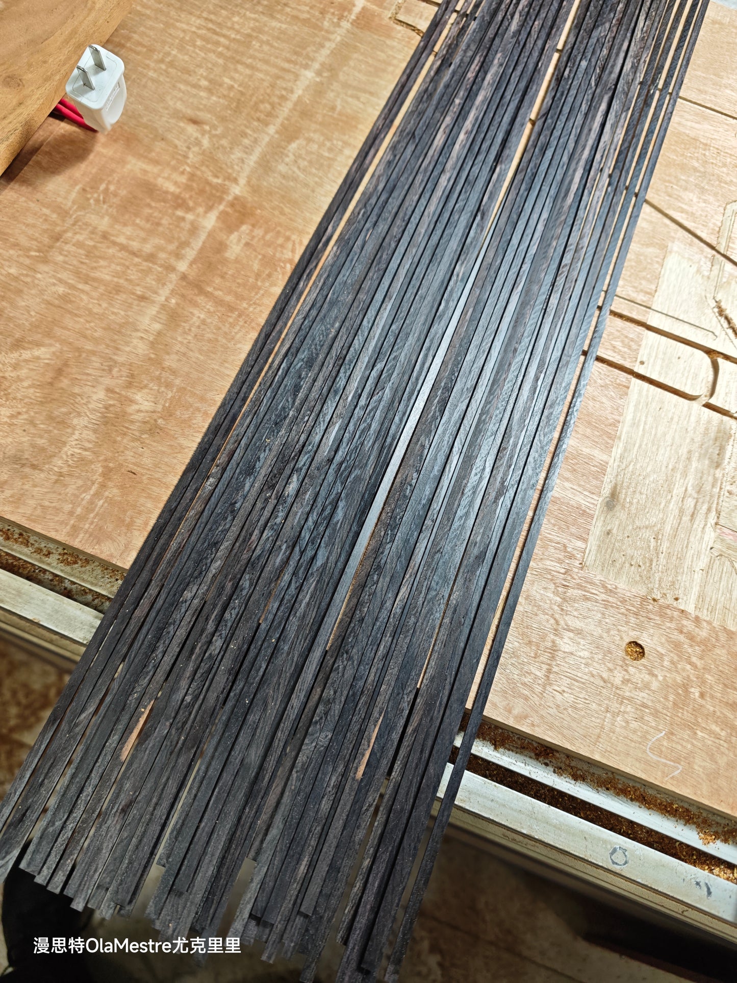 African Blackwood guitar binding